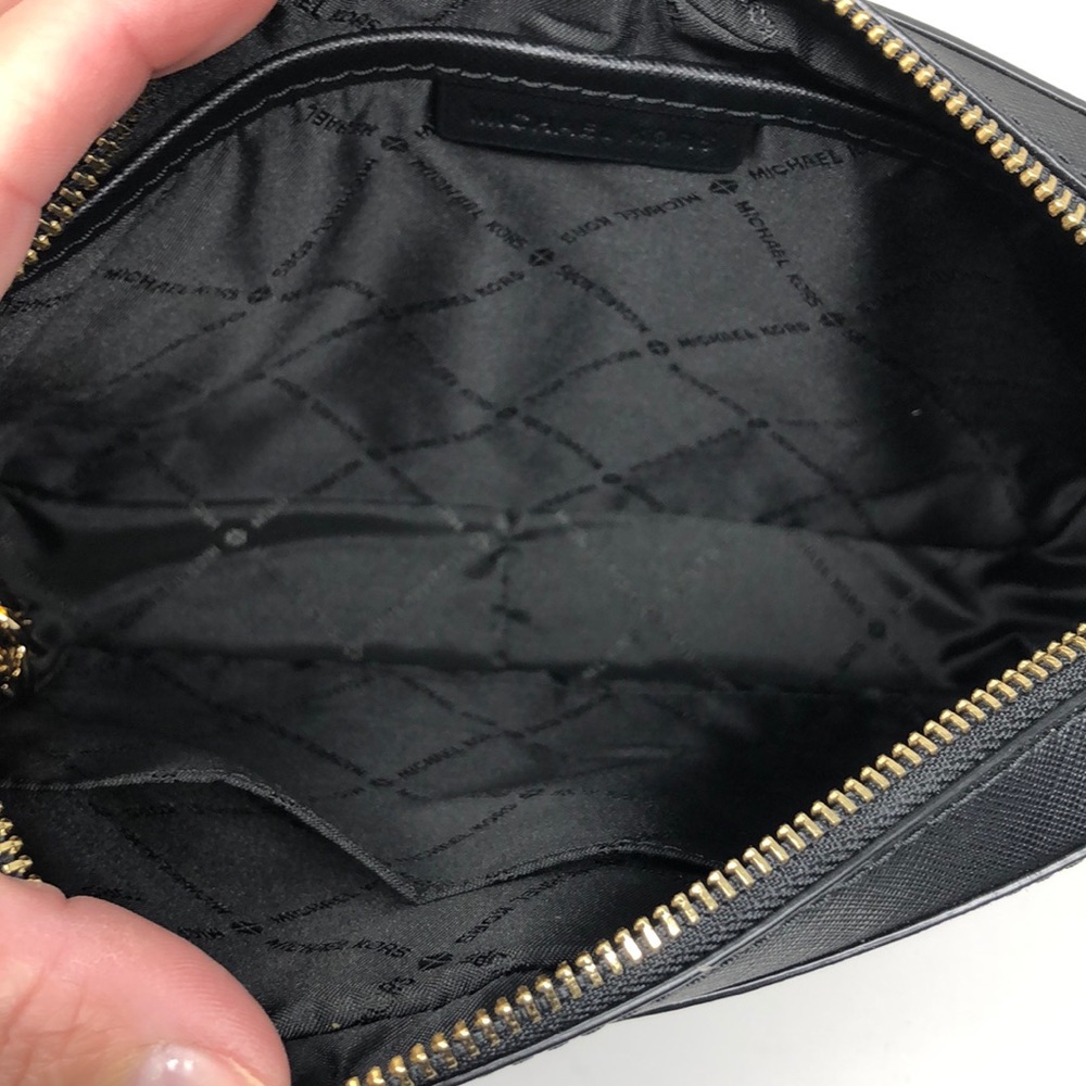 Nwt Michael Kors Jet Set item crossbody - Picture 4 of 6